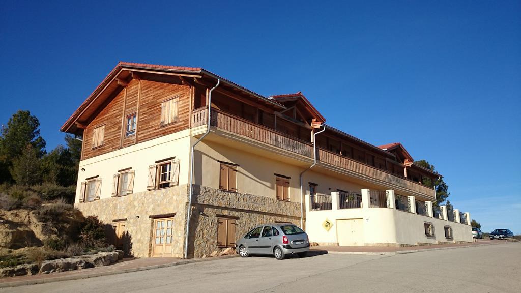 Aras Rural Hostal Aras De Los Olmos Exterior foto