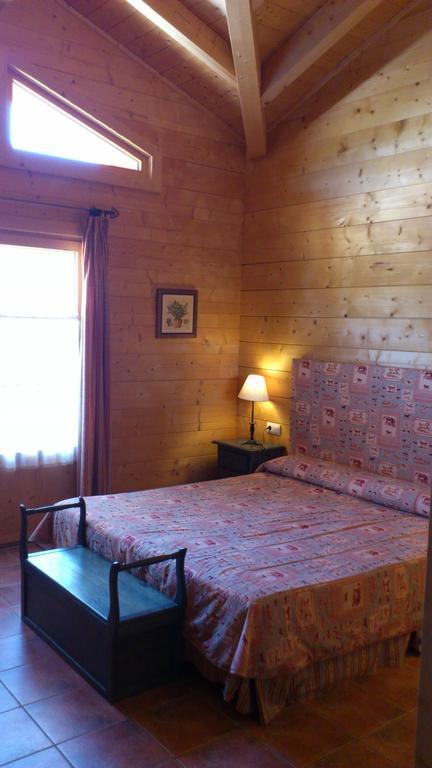 Aras Rural Hostal Aras De Los Olmos Habitación foto