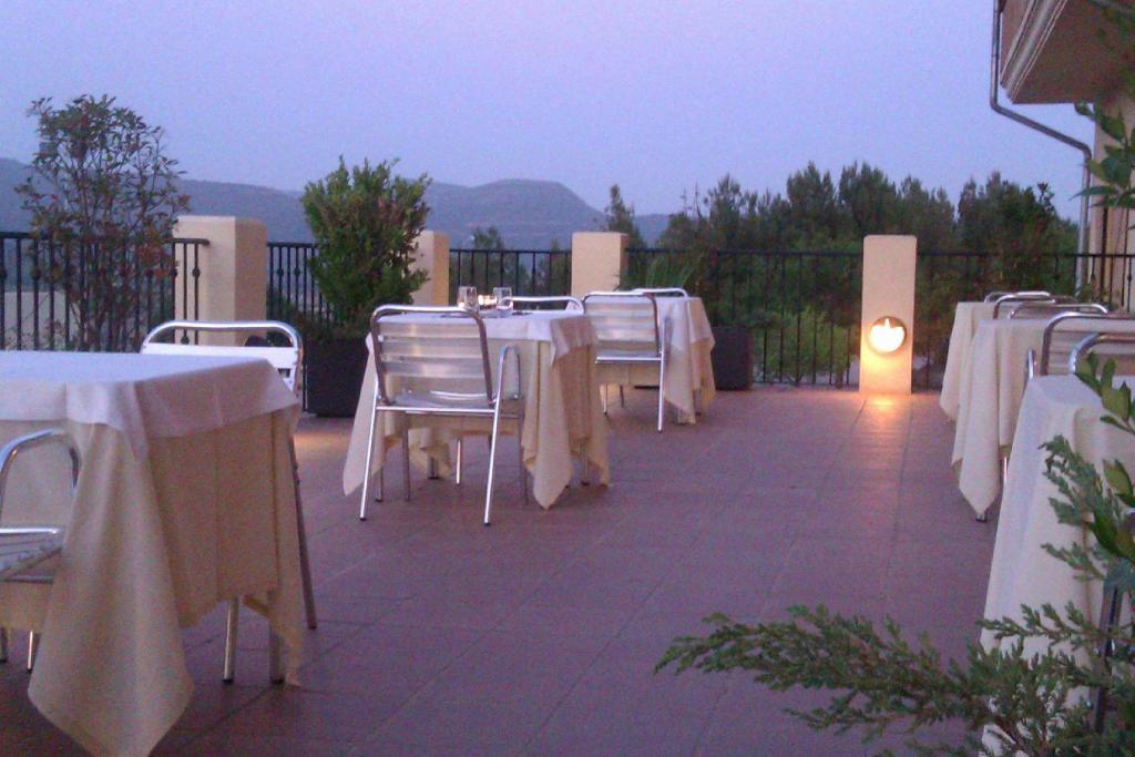 Aras Rural Hostal Aras De Los Olmos Exterior foto