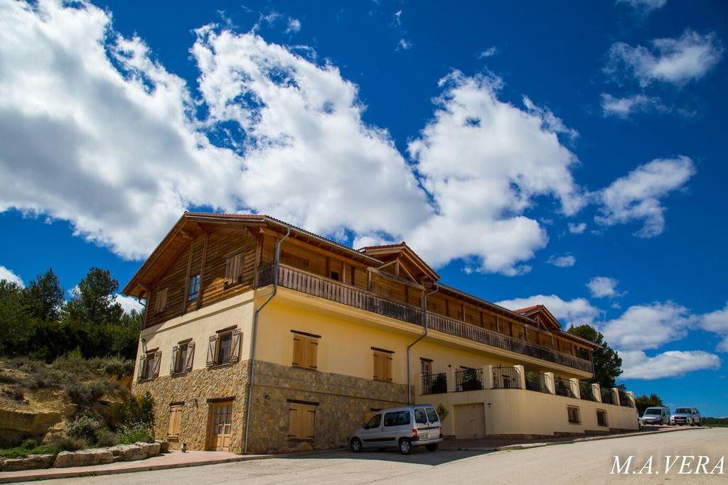 Aras Rural Hostal Aras De Los Olmos Exterior foto